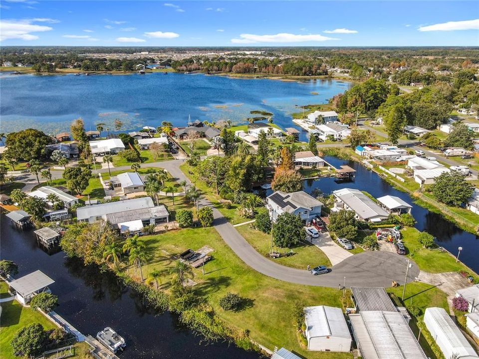 На продажу: $175,000 (0.16 acres)