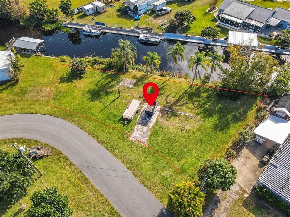 На продажу: $175,000 (0.16 acres)