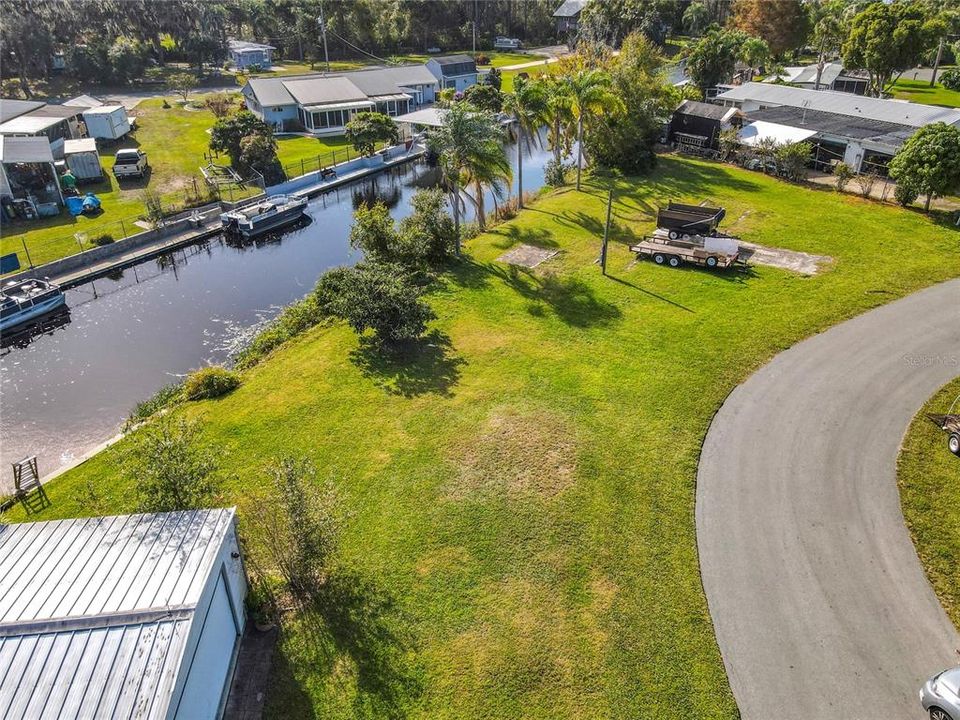 На продажу: $175,000 (0.16 acres)