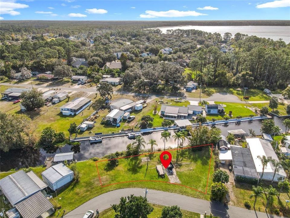 На продажу: $175,000 (0.16 acres)