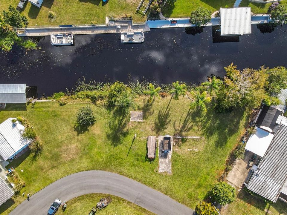 На продажу: $175,000 (0.16 acres)