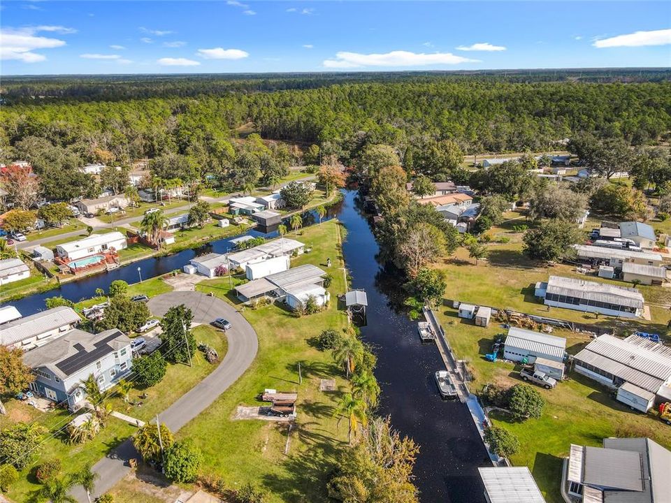 На продажу: $175,000 (0.16 acres)