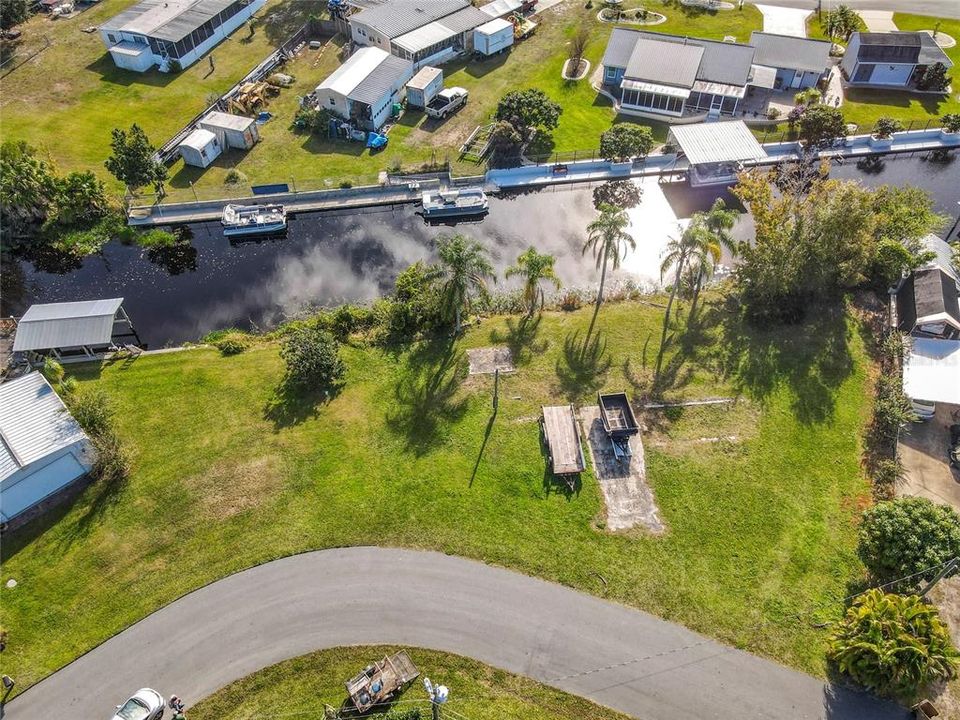 На продажу: $175,000 (0.16 acres)