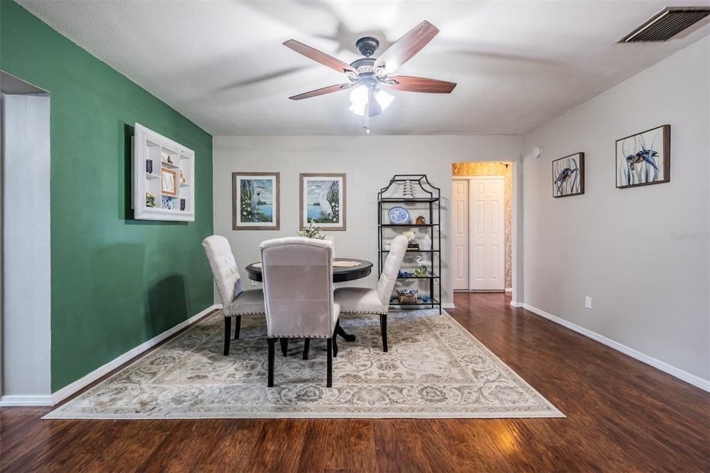 For Sale: $480,000 (4 beds, 2 baths, 1524 Square Feet)