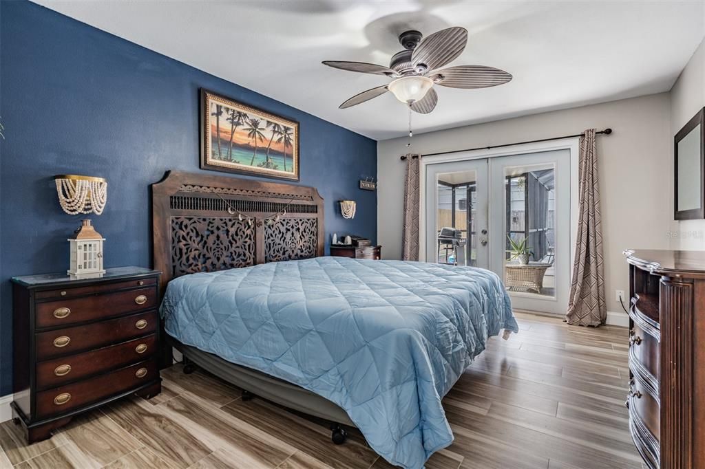 For Sale: $480,000 (4 beds, 2 baths, 1524 Square Feet)