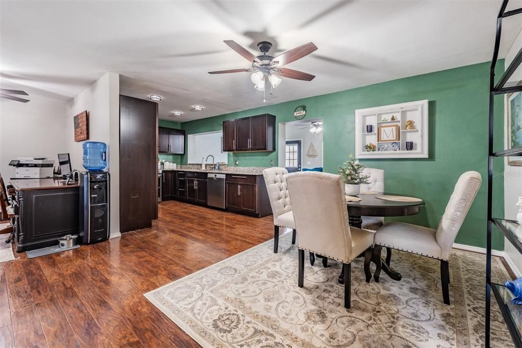 For Sale: $480,000 (4 beds, 2 baths, 1524 Square Feet)