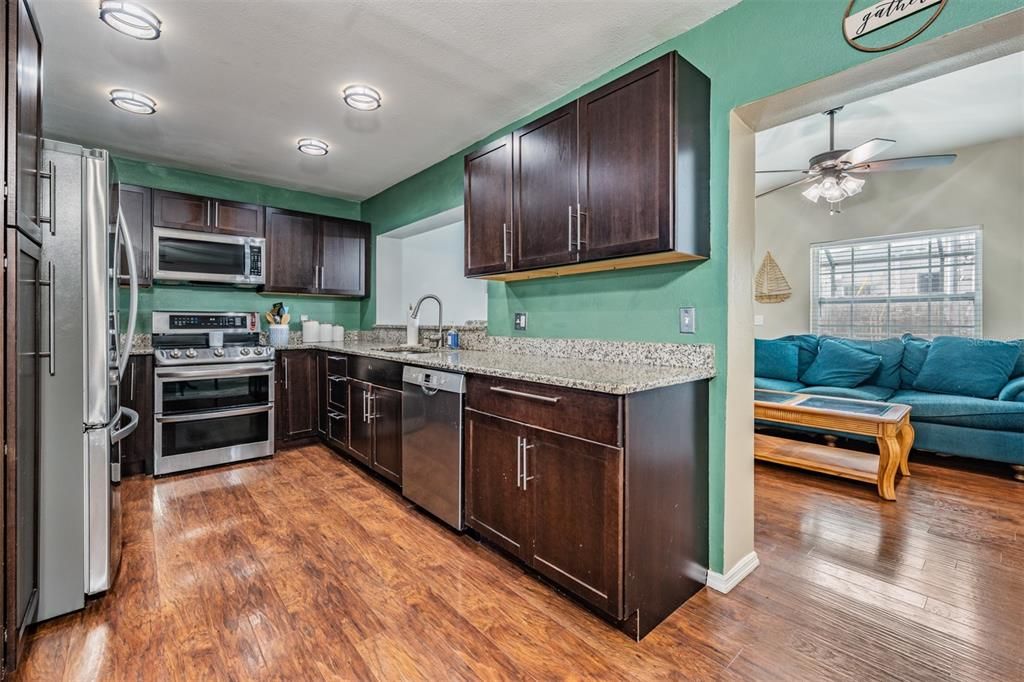 For Sale: $480,000 (4 beds, 2 baths, 1524 Square Feet)