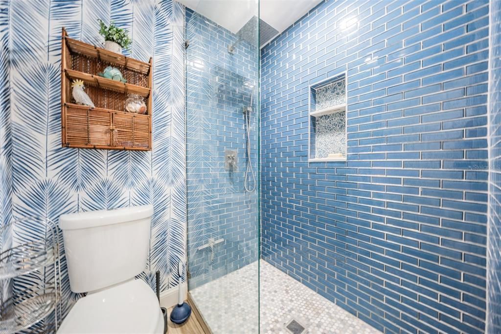 For Sale: $480,000 (4 beds, 2 baths, 1524 Square Feet)