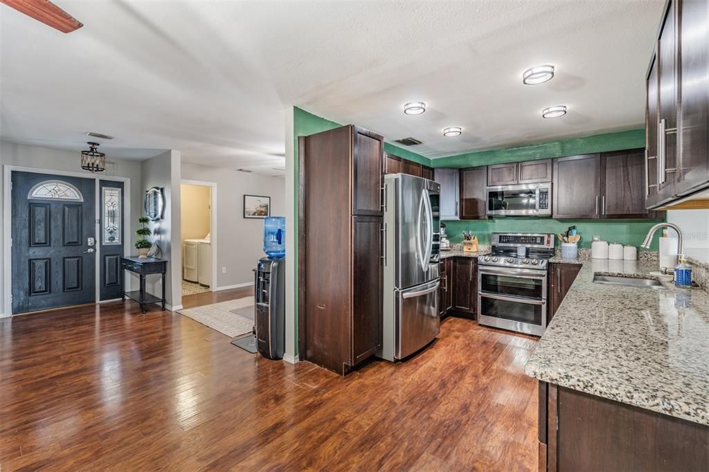 For Sale: $480,000 (4 beds, 2 baths, 1524 Square Feet)