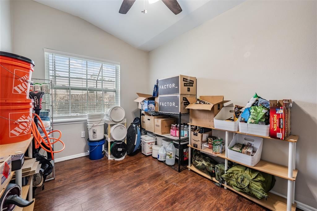 For Sale: $480,000 (4 beds, 2 baths, 1524 Square Feet)