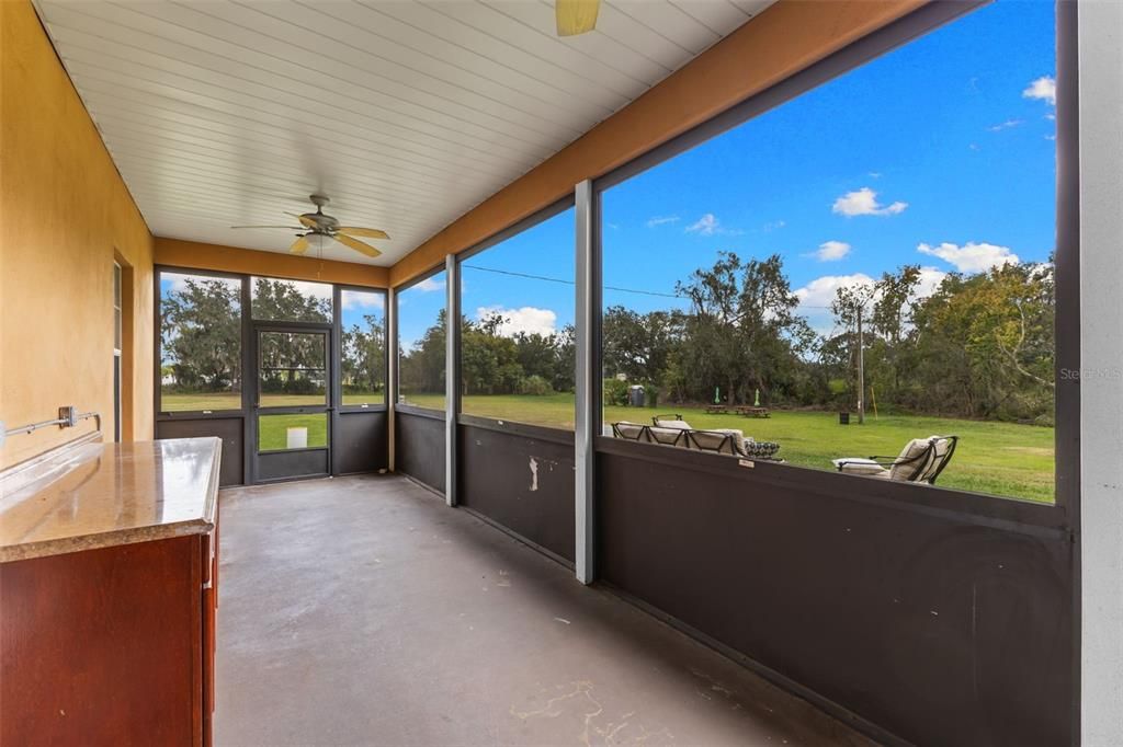 На продажу: $1,400,000 (5 спален, 3 ванн, 3836 Квадратных фут)