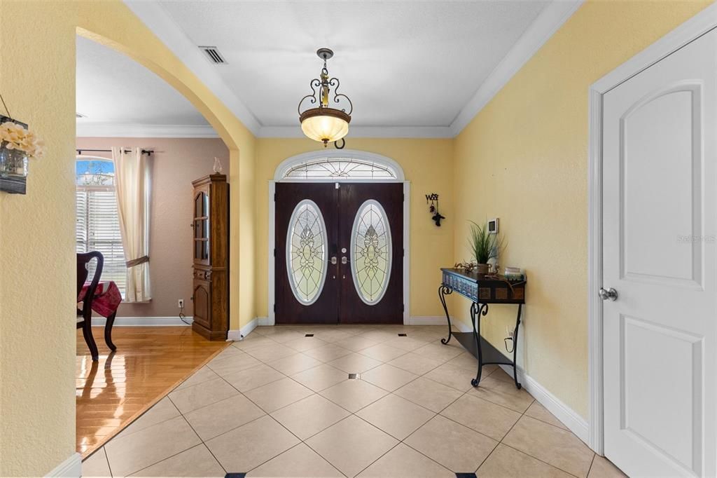 На продажу: $1,400,000 (5 спален, 3 ванн, 3836 Квадратных фут)