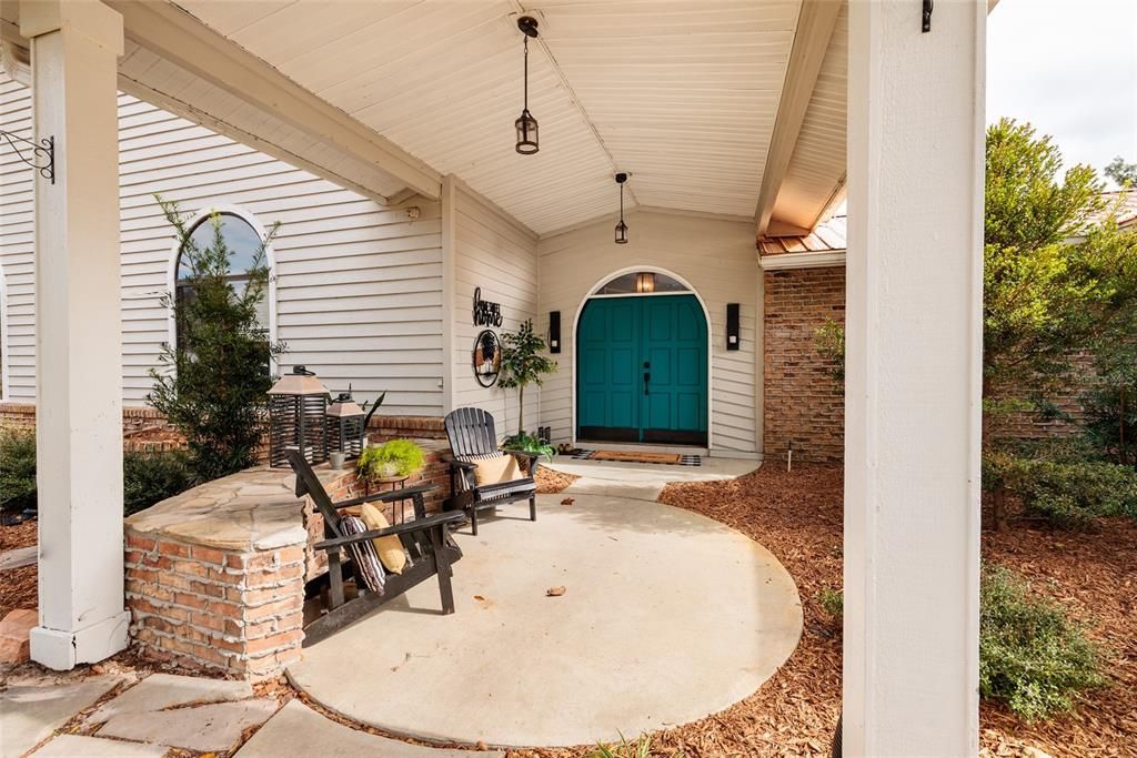 For Sale: $674,900 (3 beds, 2 baths, 3023 Square Feet)