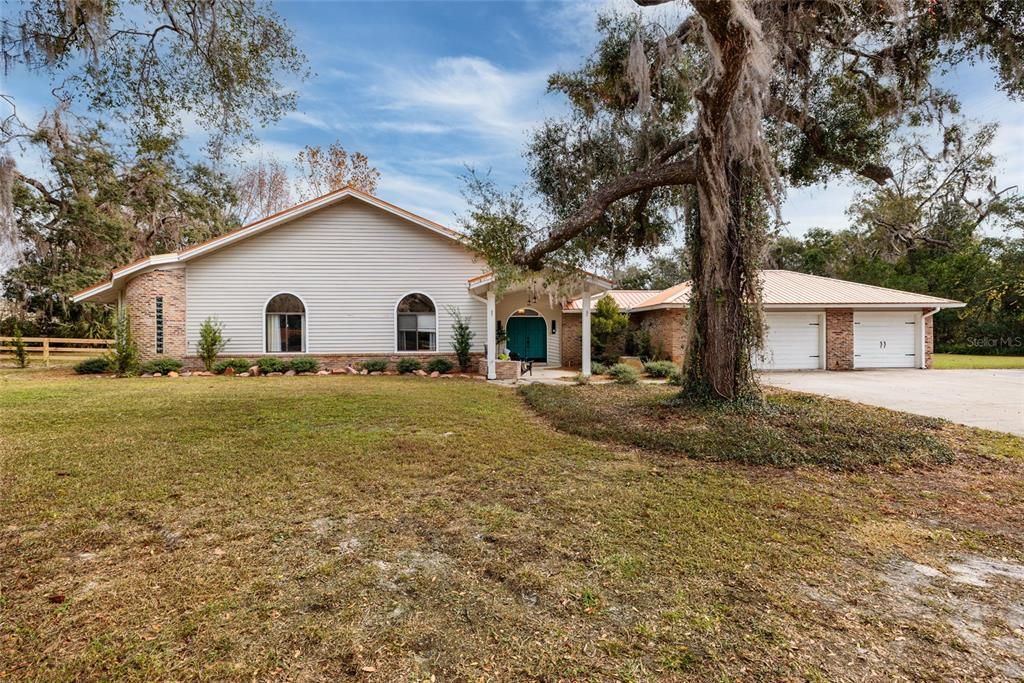 For Sale: $674,900 (3 beds, 2 baths, 3023 Square Feet)