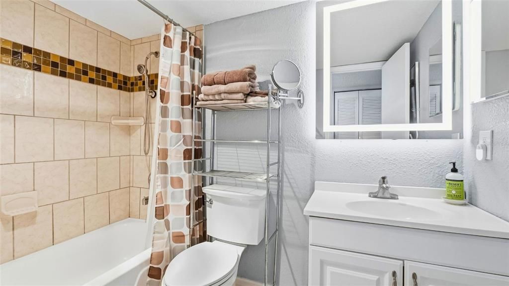 For Sale: $141,568 (2 beds, 2 baths, 1050 Square Feet)