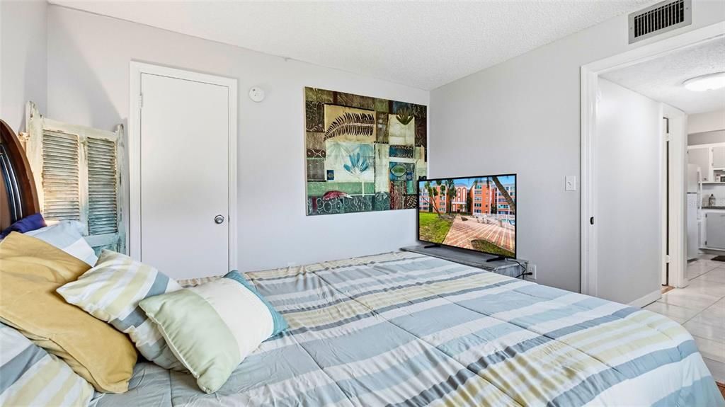 For Sale: $141,568 (2 beds, 2 baths, 1050 Square Feet)