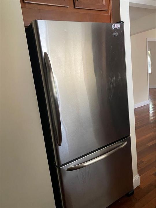 For Sale: $315,000 (2 beds, 2 baths, 1289 Square Feet)