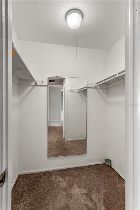 For Sale: $165,000 (2 beds, 2 baths, 1000 Square Feet)