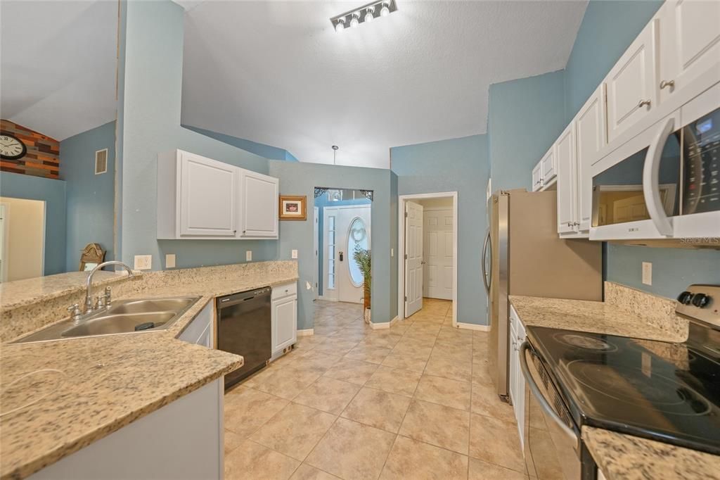 En Venta: $299,900 (3 camas, 2 baños, 1725 Pies cuadrados)