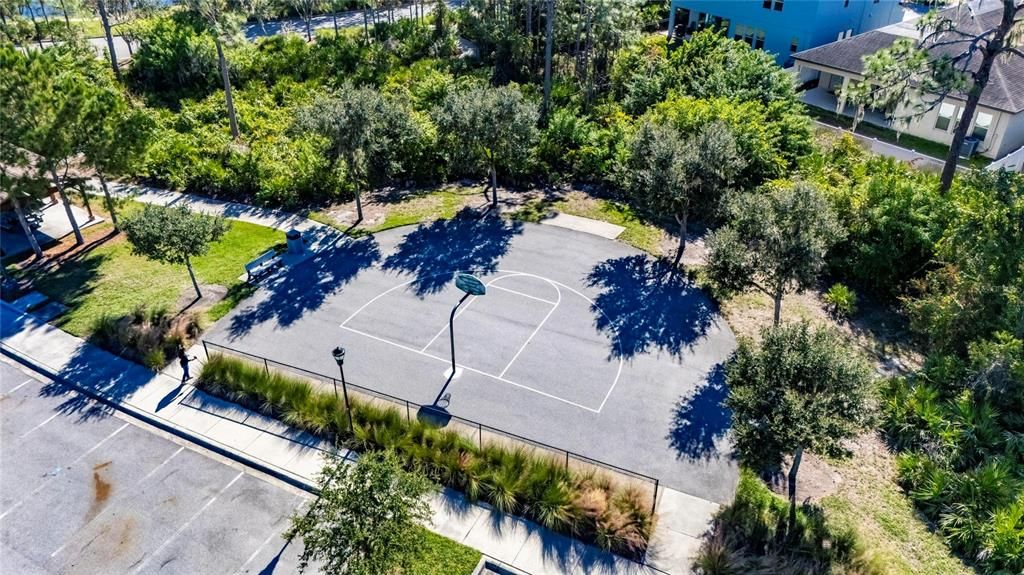 En Venta: $384,900 (4 camas, 3 baños, 2049 Pies cuadrados)