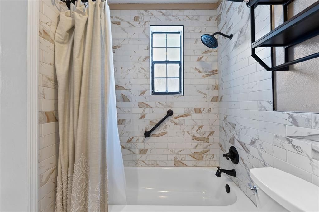 В аренду: $3,900 (4 спален, 2 ванн, 1586 Квадратных фут)