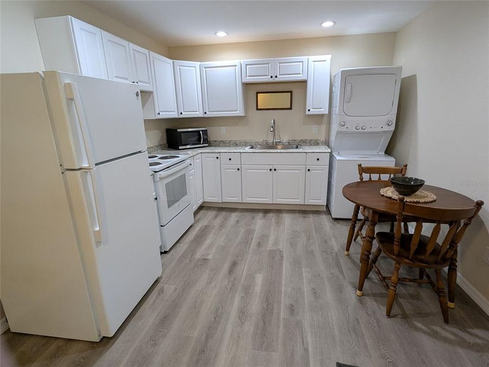 На продажу: $225,000 (1 спален, 1 ванн, 550 Квадратных фут)