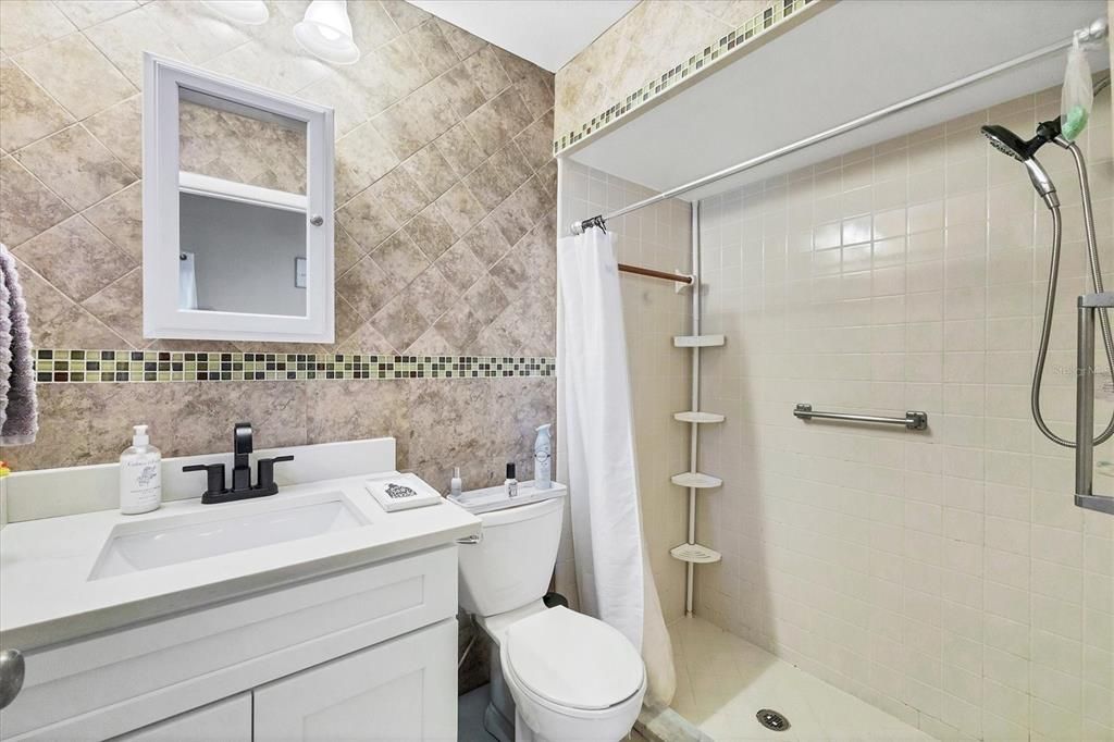 For Sale: $327,000 (3 beds, 2 baths, 1160 Square Feet)