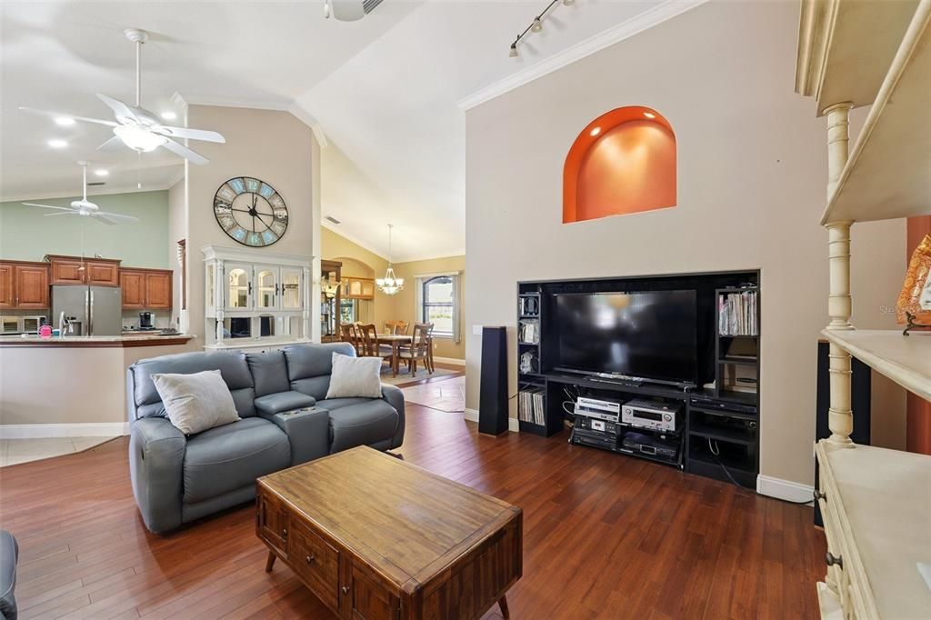 For Sale: $799,000 (4 beds, 3 baths, 3120 Square Feet)