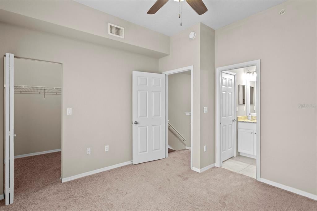 For Sale: $335,000 (2 beds, 2 baths, 1424 Square Feet)