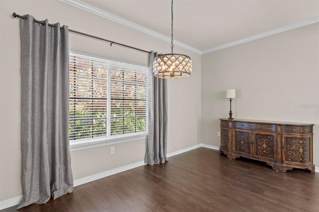 For Sale: $335,000 (2 beds, 2 baths, 1424 Square Feet)