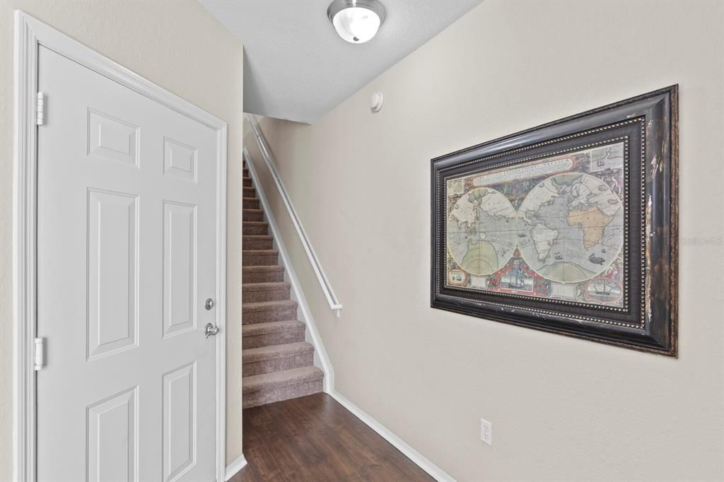 For Sale: $335,000 (2 beds, 2 baths, 1424 Square Feet)