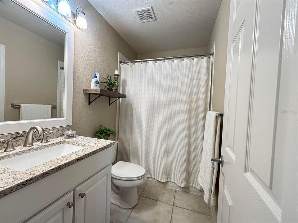 For Sale: $335,000 (2 beds, 2 baths, 1424 Square Feet)