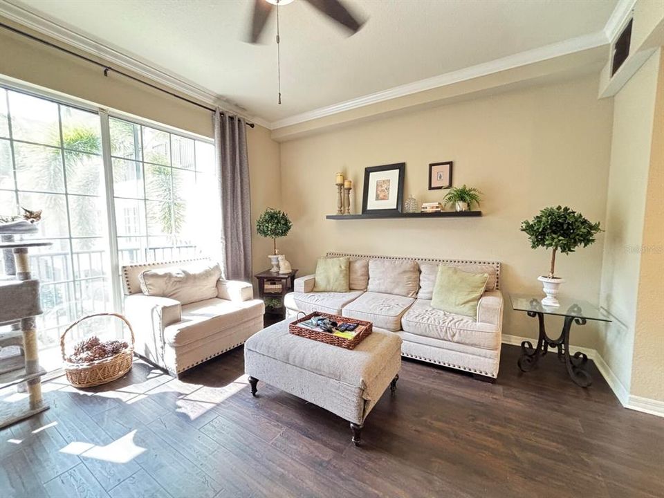 For Sale: $335,000 (2 beds, 2 baths, 1424 Square Feet)