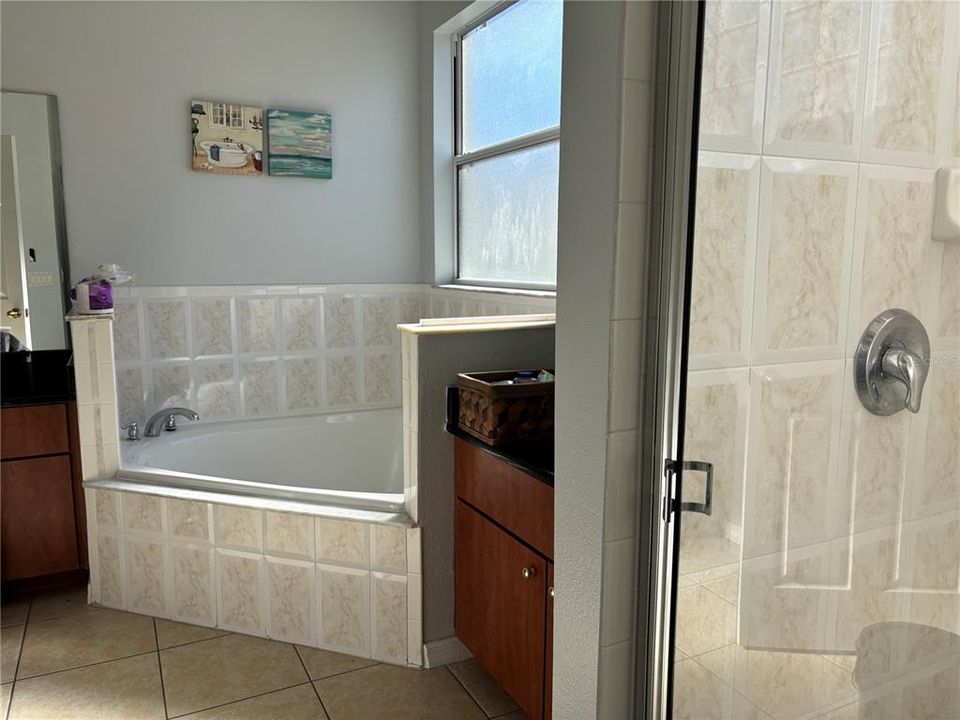 В аренду: $2,600 (4 спален, 3 ванн, 1808 Квадратных фут)