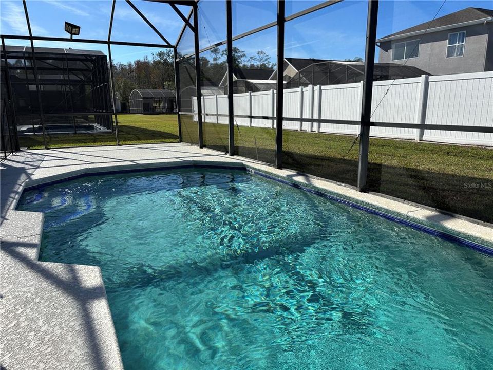 В аренду: $2,600 (4 спален, 3 ванн, 1808 Квадратных фут)