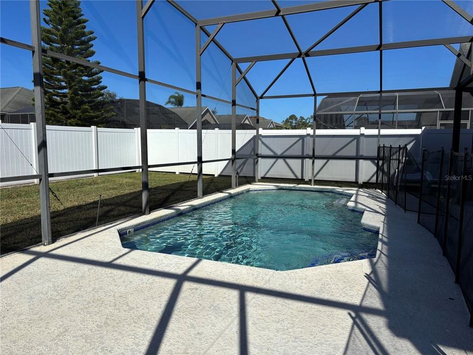 В аренду: $2,600 (4 спален, 3 ванн, 1808 Квадратных фут)