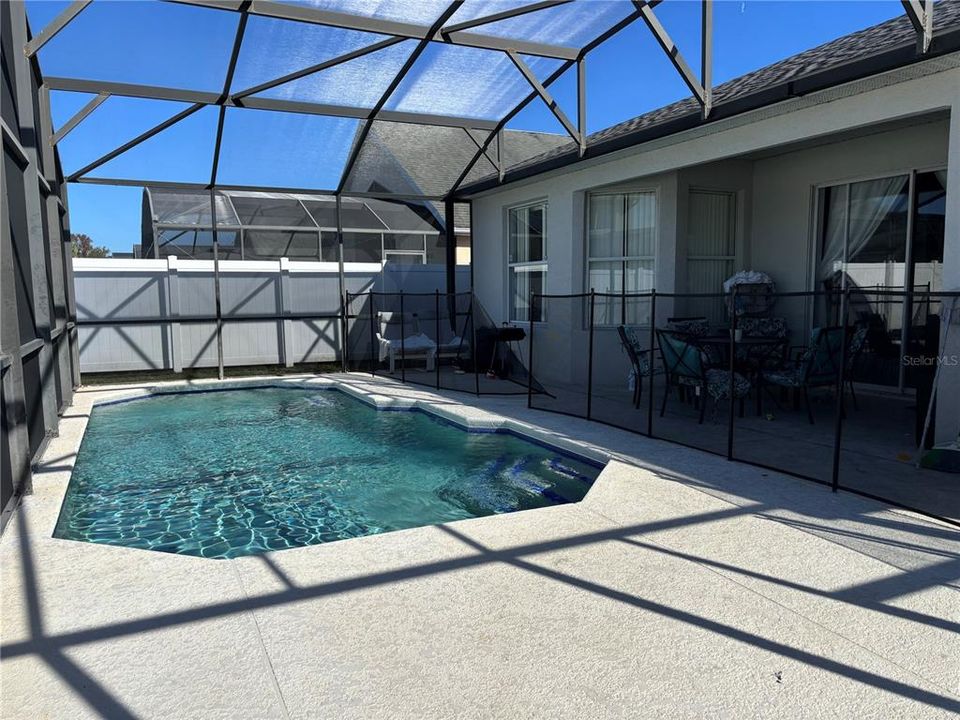 В аренду: $2,600 (4 спален, 3 ванн, 1808 Квадратных фут)