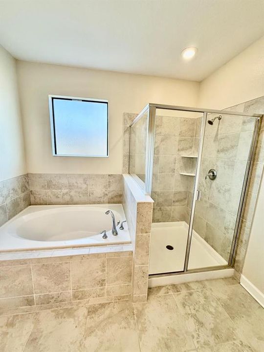 For Sale: $310,000 (3 beds, 2 baths, 2114 Square Feet)