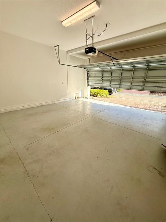 For Sale: $310,000 (3 beds, 2 baths, 2114 Square Feet)