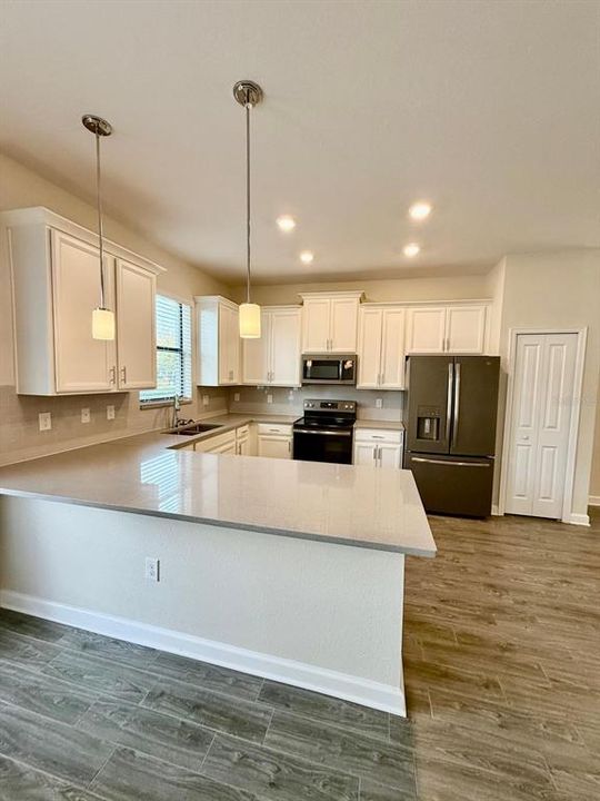 For Sale: $310,000 (3 beds, 2 baths, 2114 Square Feet)