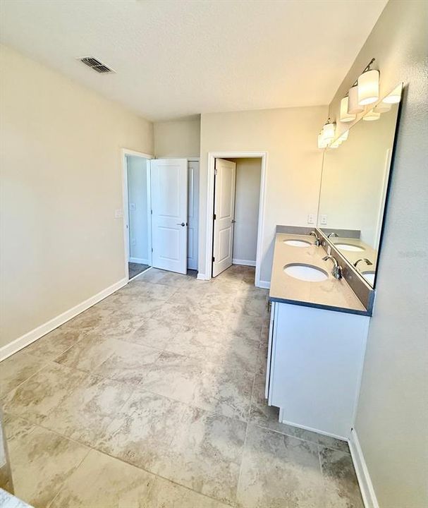 For Sale: $310,000 (3 beds, 2 baths, 2114 Square Feet)