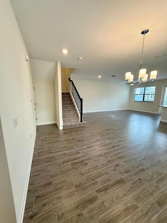 For Sale: $310,000 (3 beds, 2 baths, 2114 Square Feet)