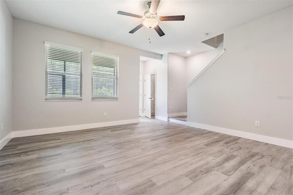 For Rent: $2,200 (3 beds, 2 baths, 1597 Square Feet)