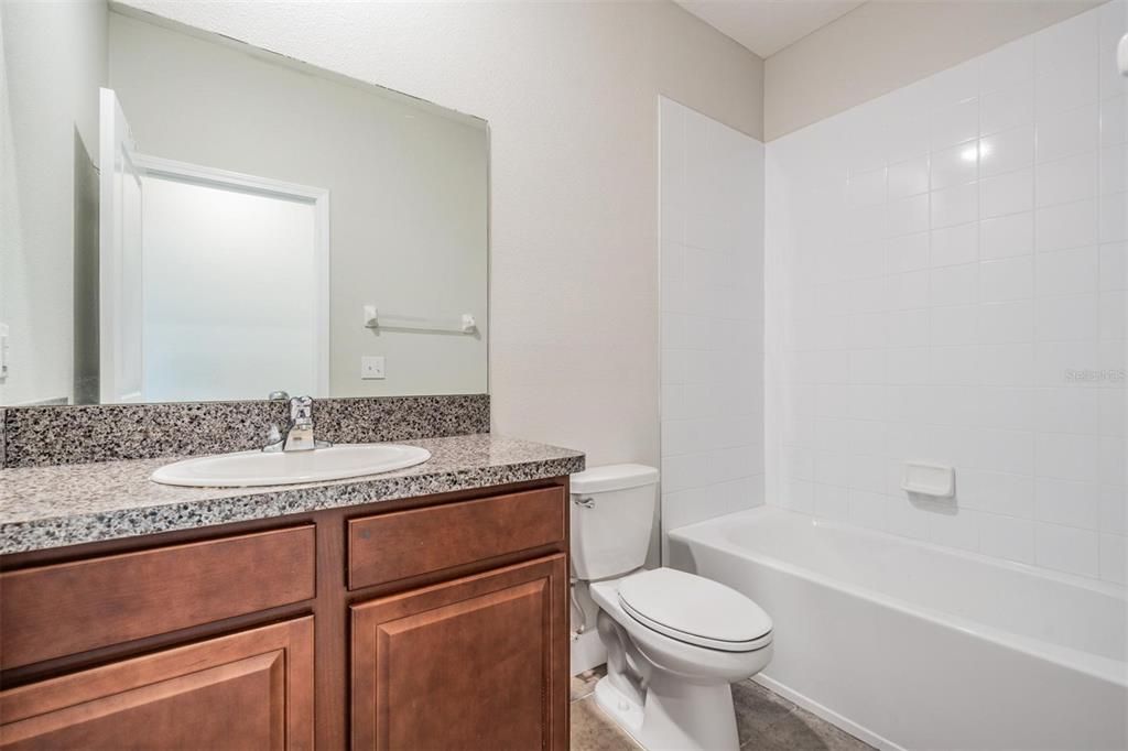 For Rent: $2,200 (3 beds, 2 baths, 1597 Square Feet)