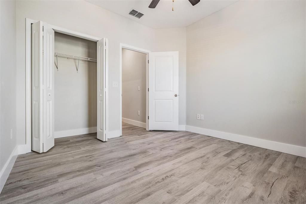 For Rent: $2,200 (3 beds, 2 baths, 1597 Square Feet)