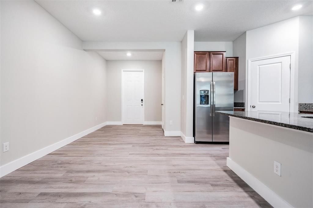 For Rent: $2,200 (3 beds, 2 baths, 1597 Square Feet)