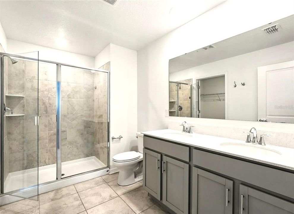 В аренду: $2,475 (3 спален, 2 ванн, 1560 Квадратных фут)