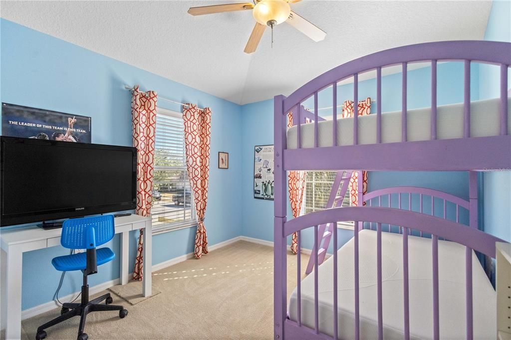 For Sale: $269,900 (3 beds, 2 baths, 1644 Square Feet)