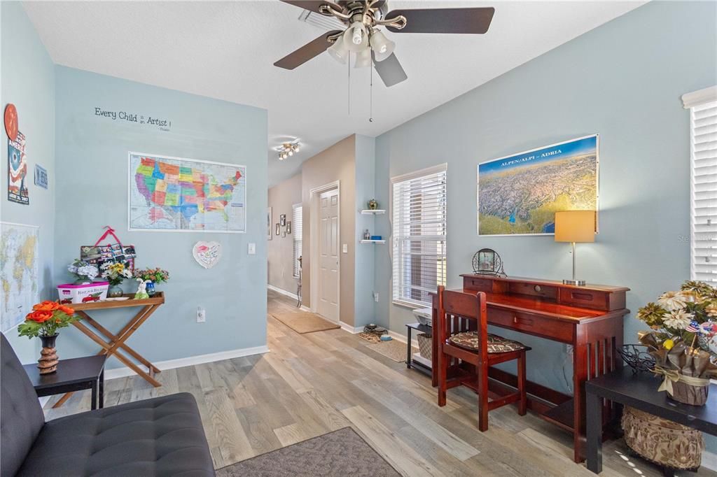 For Sale: $269,900 (3 beds, 2 baths, 1644 Square Feet)