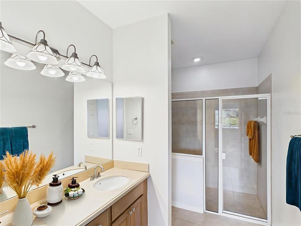 For Sale: $239,900 (3 beds, 2 baths, 1536 Square Feet)